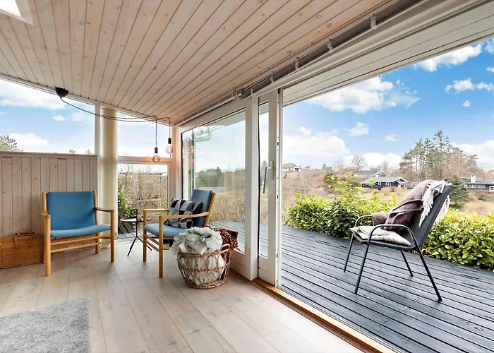 84136-ebeltoft-enebaerstien-10 Ebeltoft