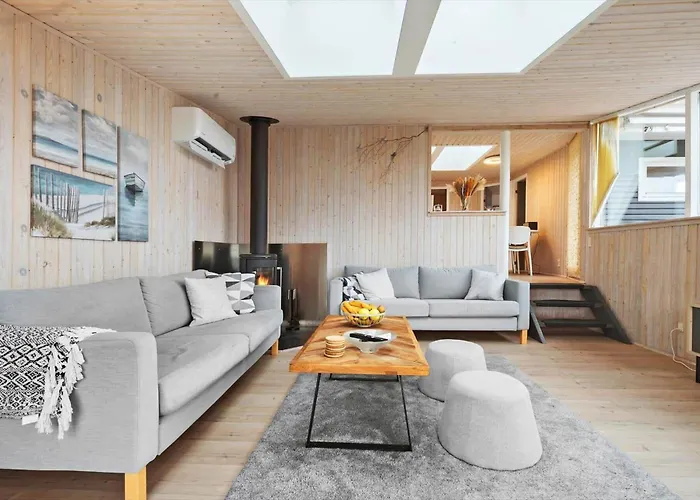 84136-ebeltoft-enebaerstien-10 Ebeltoft